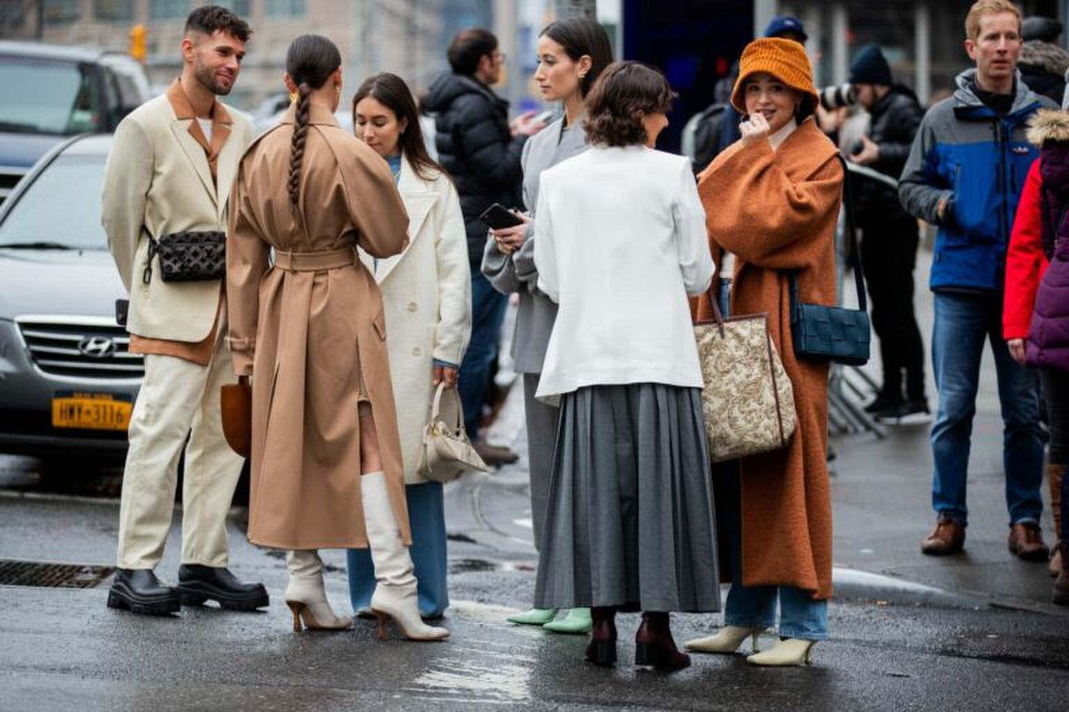 Deze rok blijft in 2020 nog steeds een geliefd item en zo draag je hem het beste