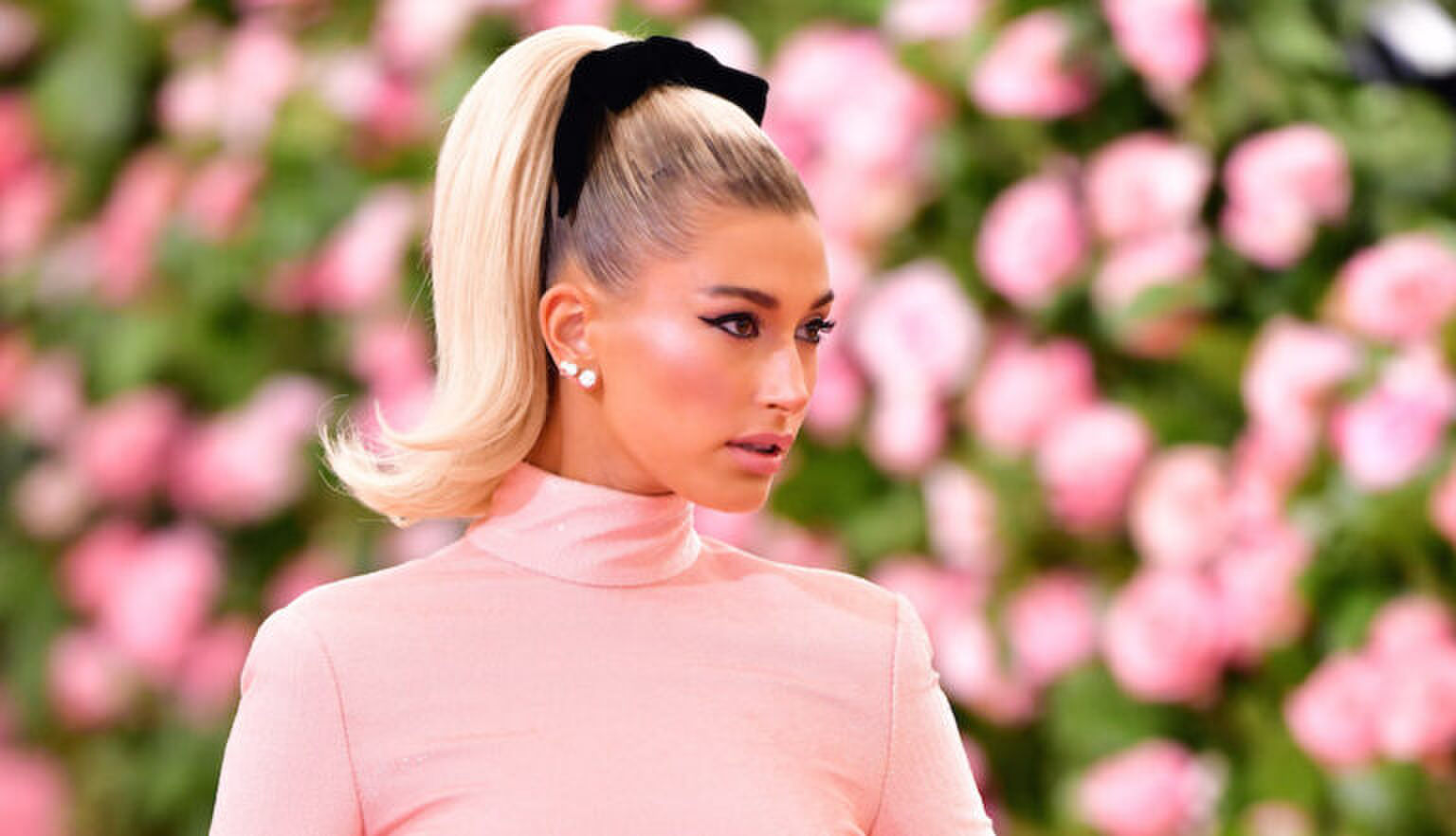 De geweldige looks van Hailey Bieber door de jaren heen