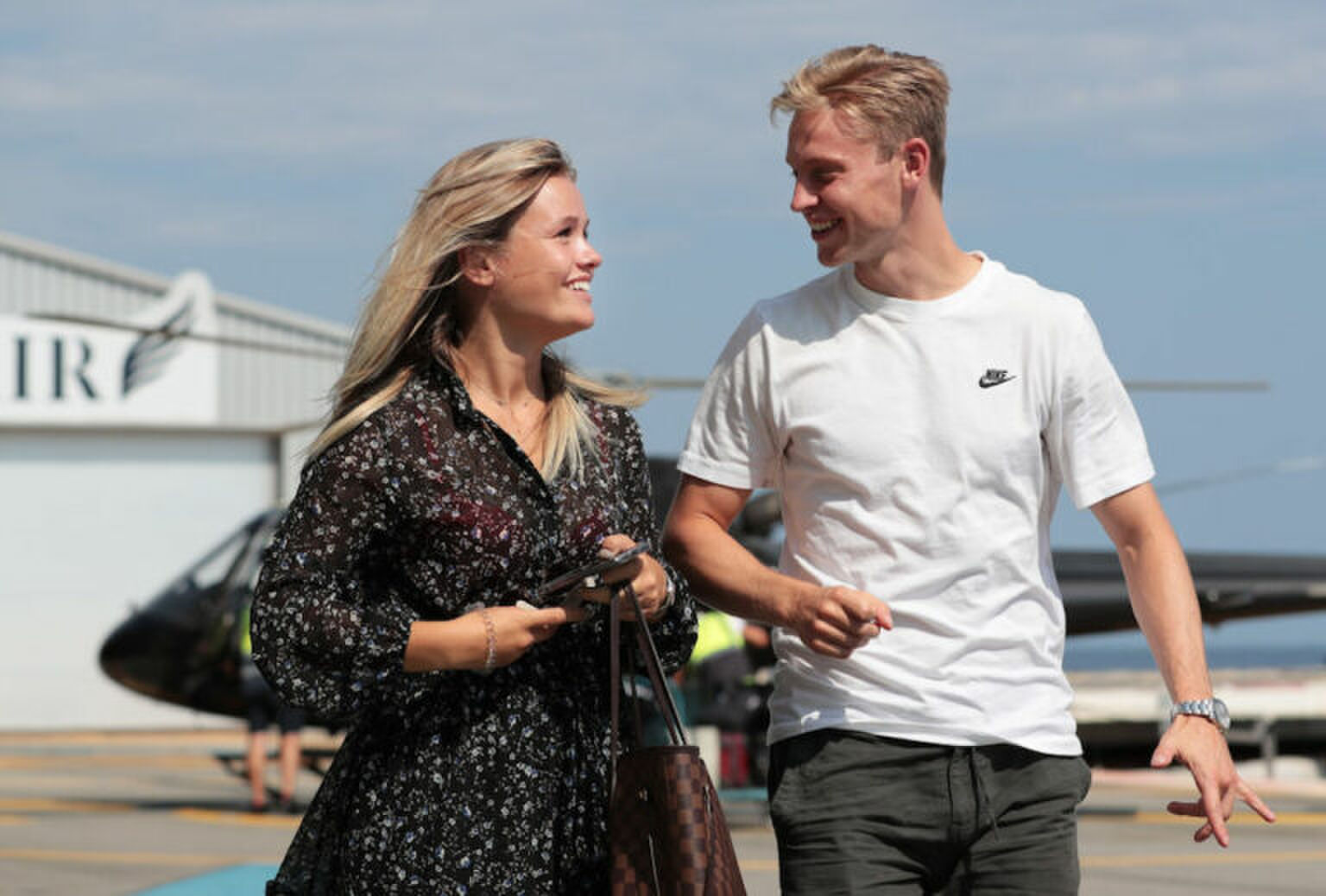 Frenkie de Jong en Mikky Kiemeney hebben groot nieuws