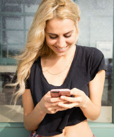 Dit verklaart precies waarom je doof bent als je met iemand aan het appen bent