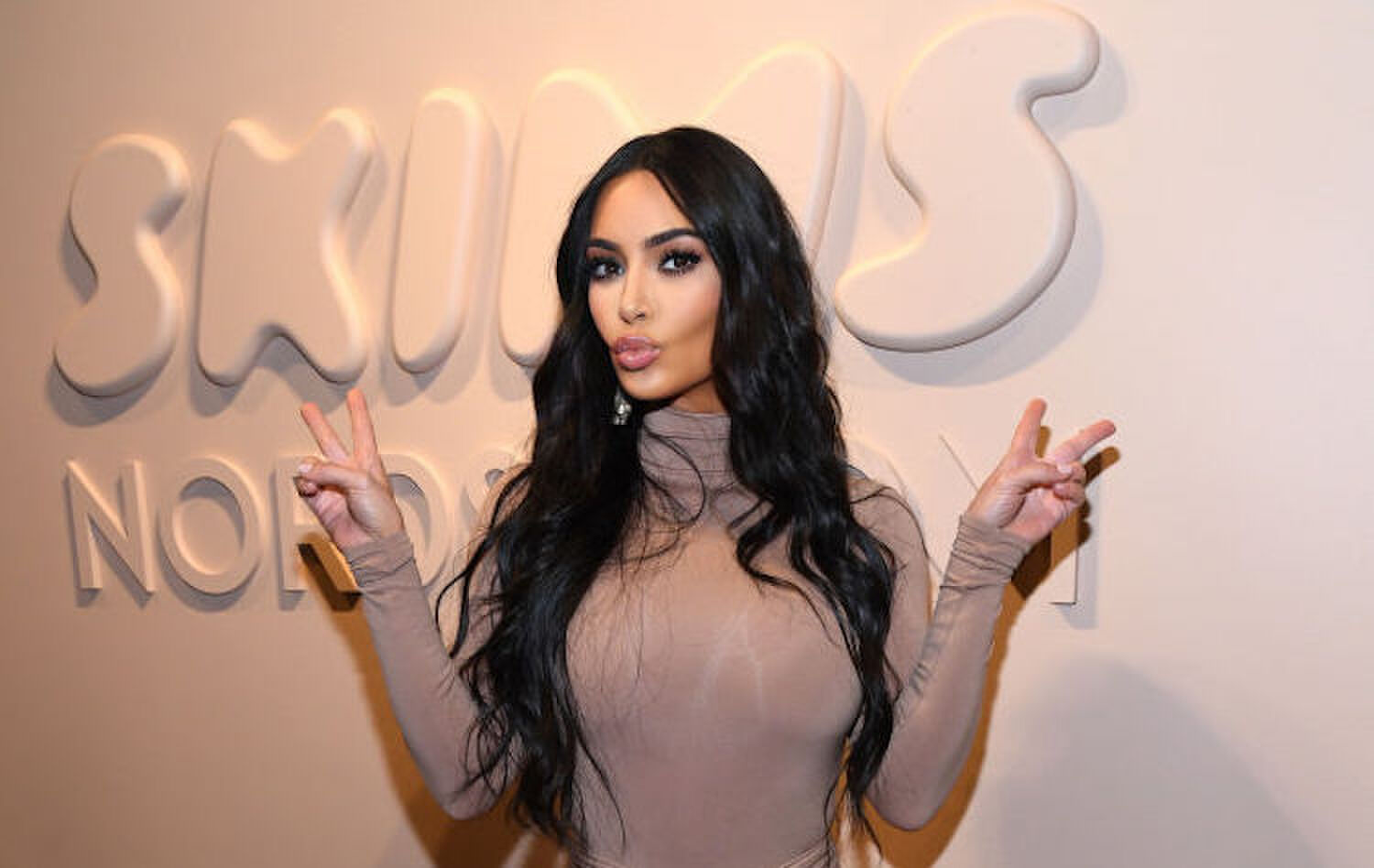 Kim Kardashian lanceert mondmaskers van SKIMS