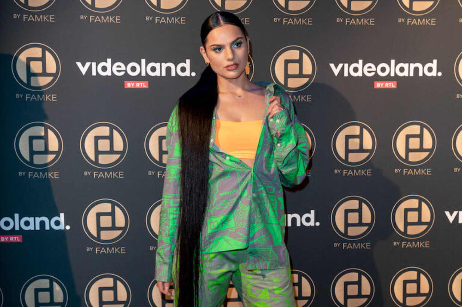 Dit is wanneer we de nieuwe documentaire van Famke Louise kunnen zien