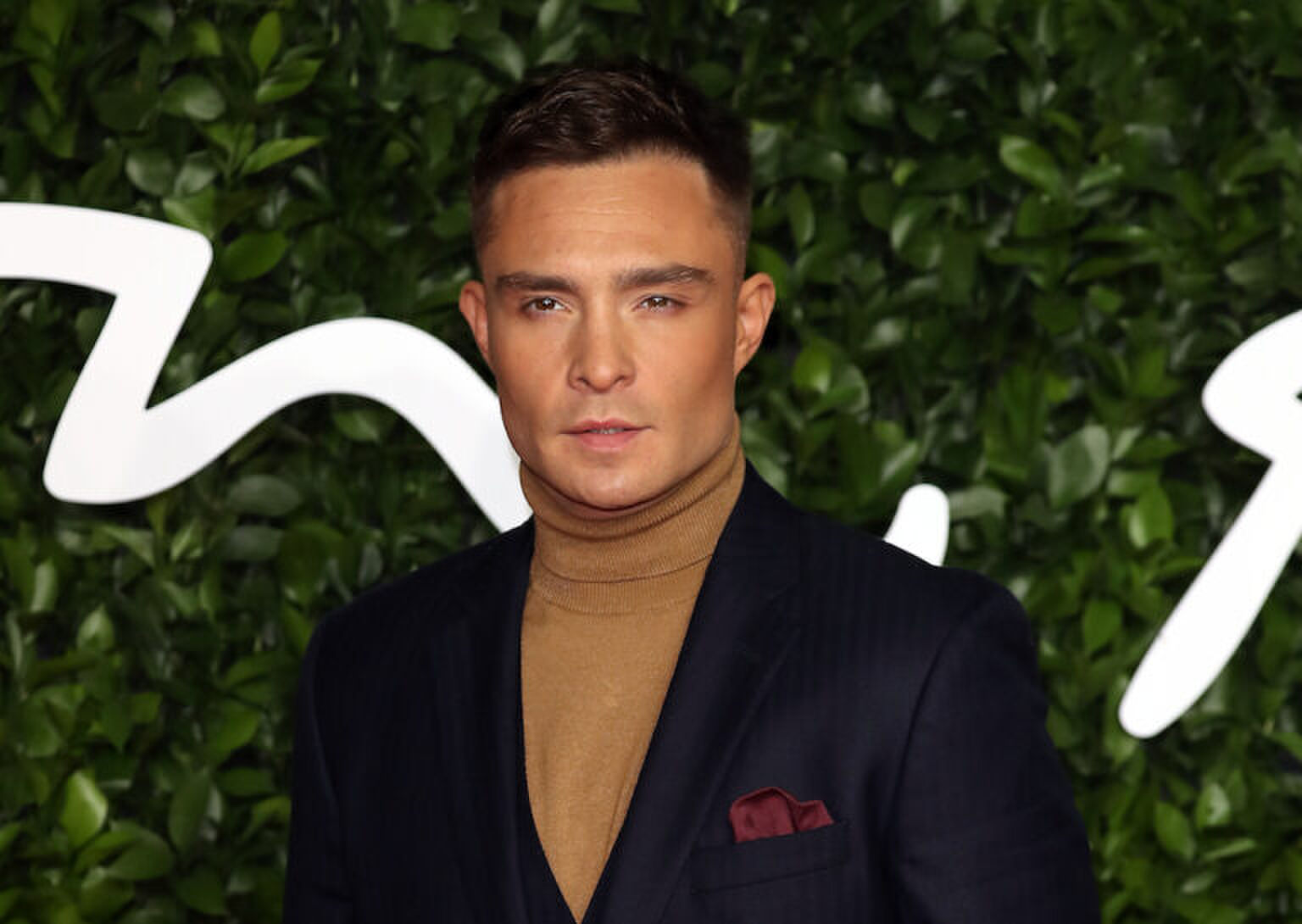 OMG! Met deze post hint Ed Westwick naar een terugkeer in Gossip Girl