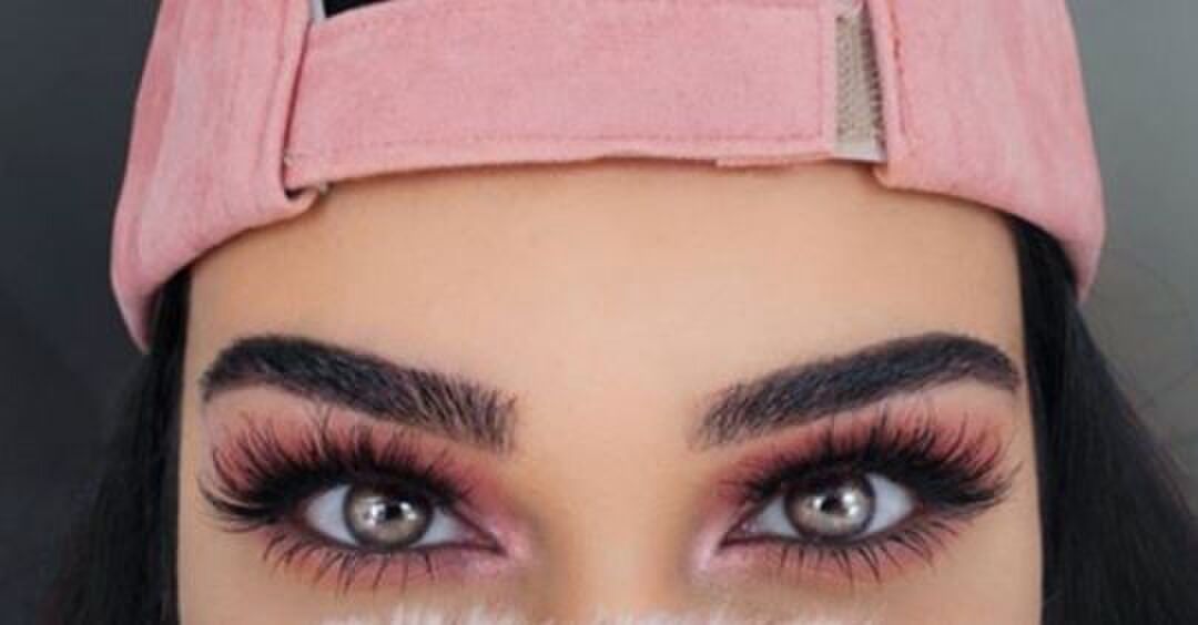 Van plan om wimperextensions te laten zetten? Dan moet je deze dingen weten