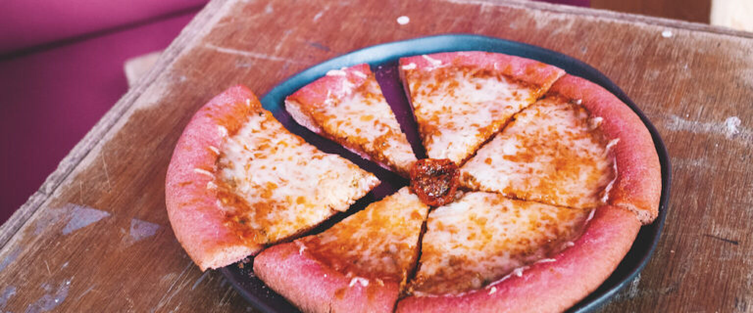 Goed initiatief: Magioni komt met een roze pizza in de strijd tegen borstkanker