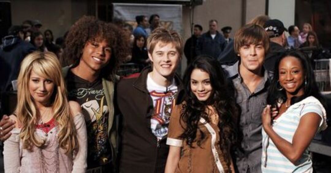 Deze High School Musical ster is in verwachting van een kind