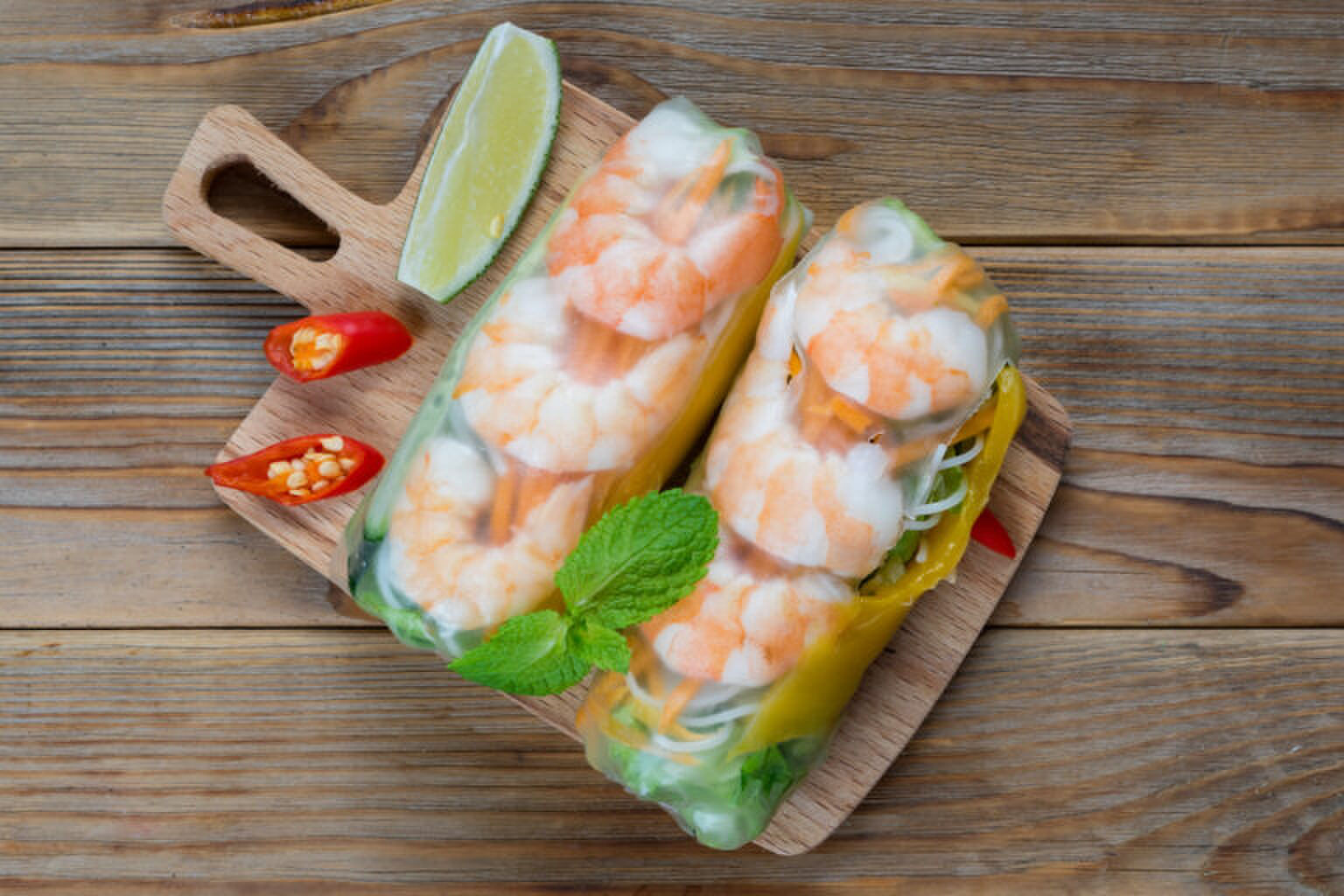 Vers uit de zee: dit is h&eacute;t recept voor springrolls met gamba&rsquo;s