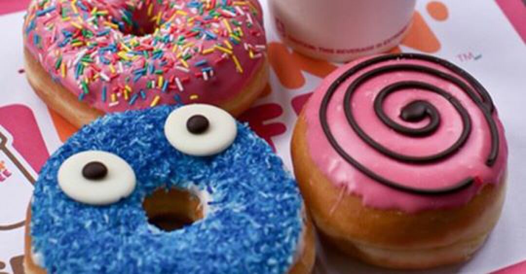 Donut lovers opgelet: Dunkin&rsquo; Donuts opent drive thru