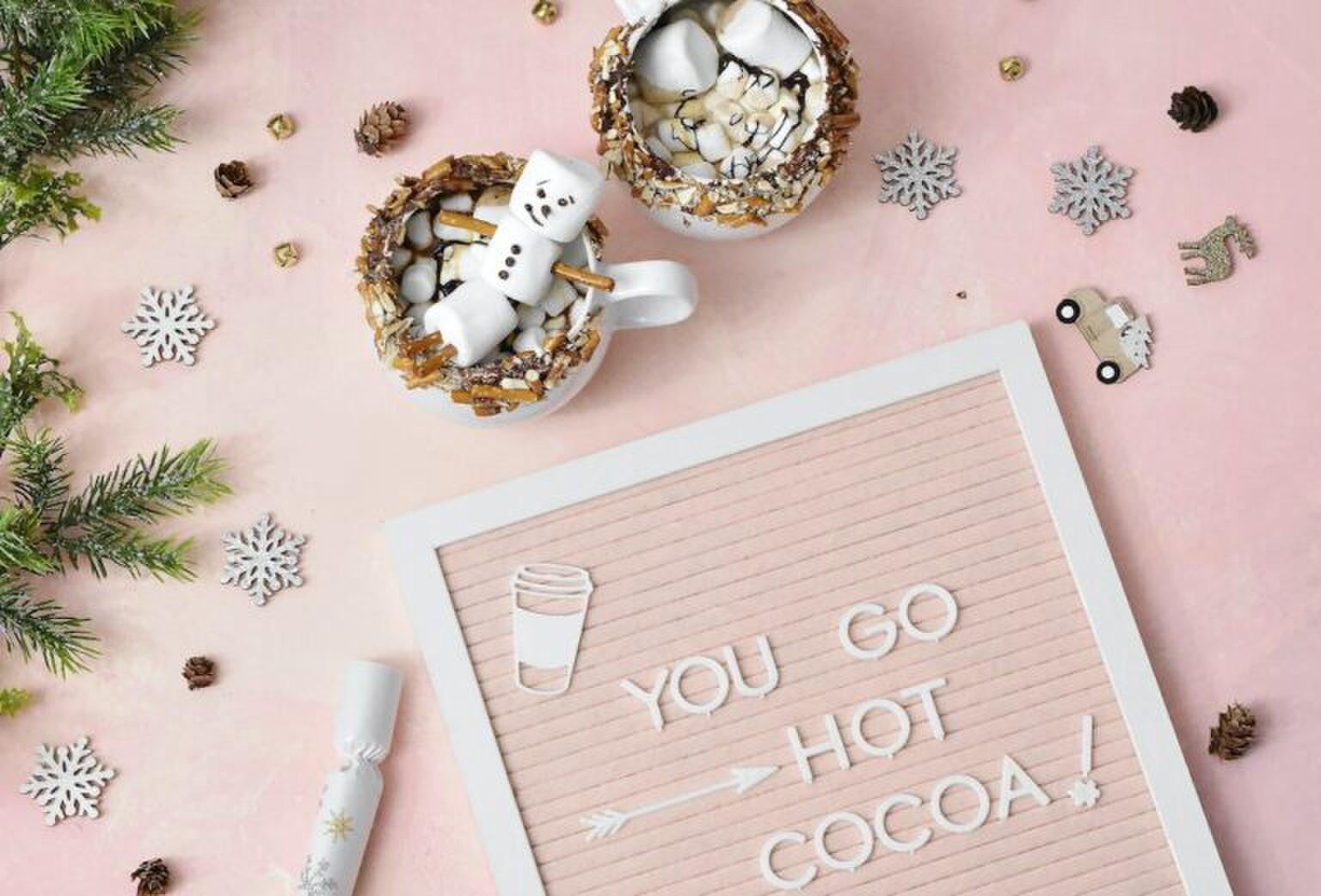 Yummy! Zo maak je een goddelijke kop chocolademelk met een chocolate bomb