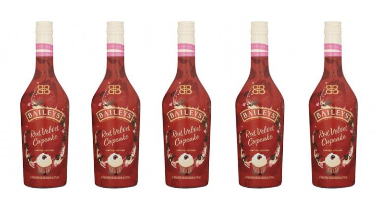 Cheers: Baileys Red Velvet is h&eacute;t drankje om mee op 2021 te proosten