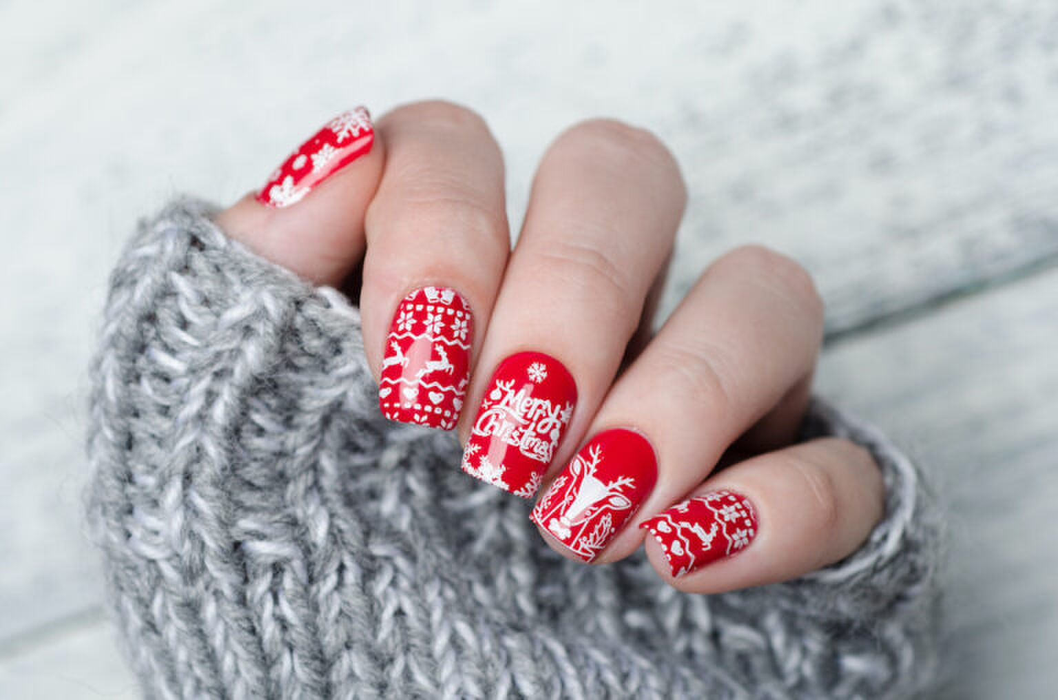 9x inspiratie: de mooiste nail-art voor tijdens de kerstdagen 2020