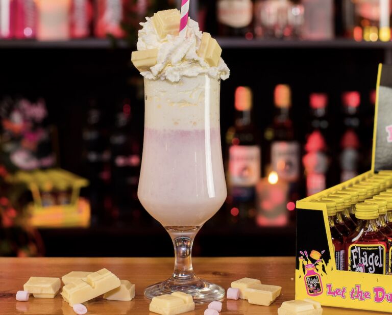 Dit is het (makkelijke) recept voor Fl&uuml;gel Hot Pink Chocolate