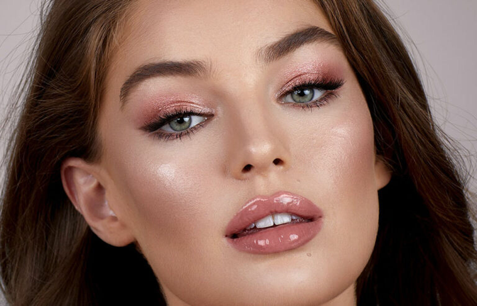 Door deze dingen te doen wordt jouw oogschaduw look n&oacute;g mooier