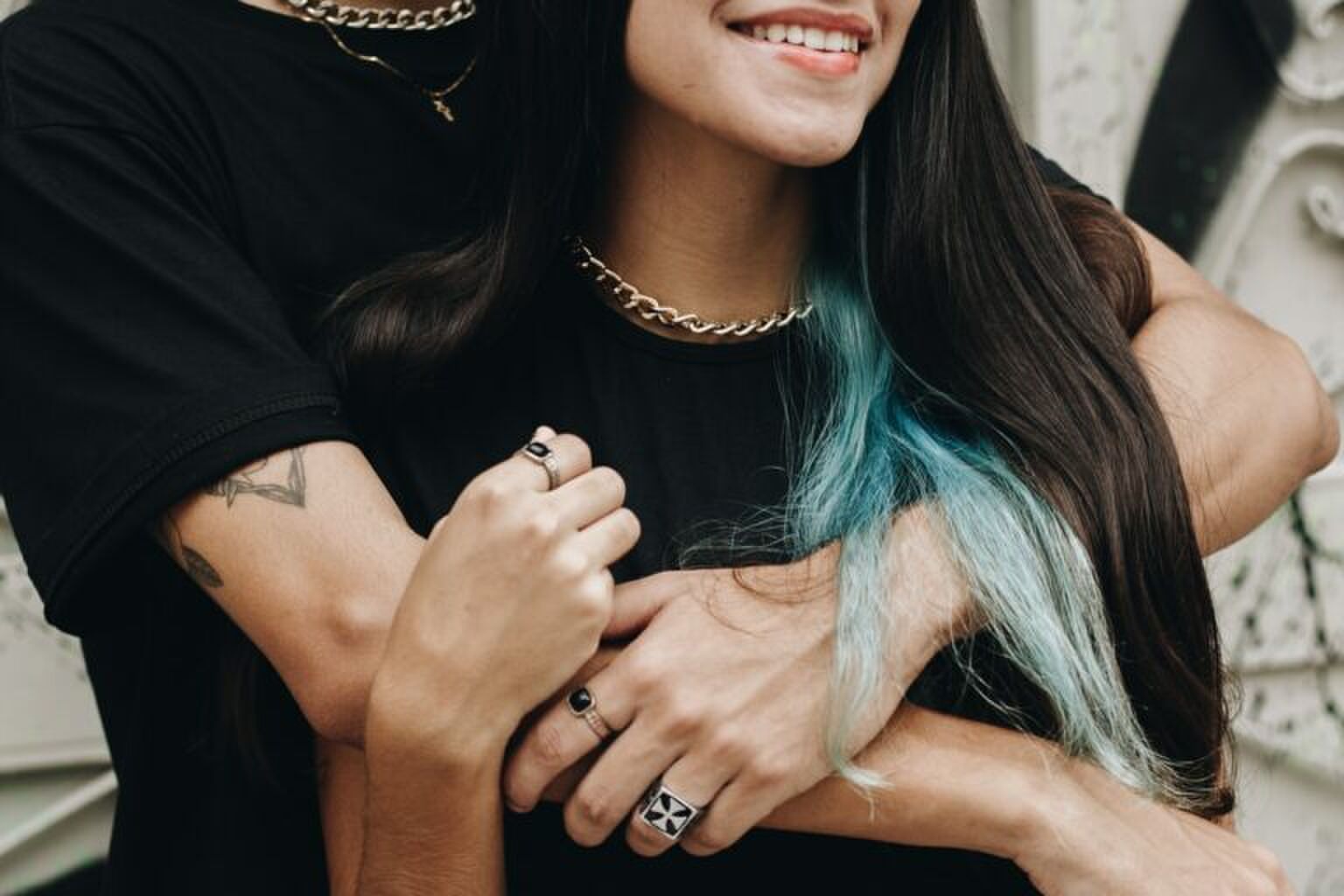 Schakelsieraden zijn terug van weggeweest (en je shopt ze hier)