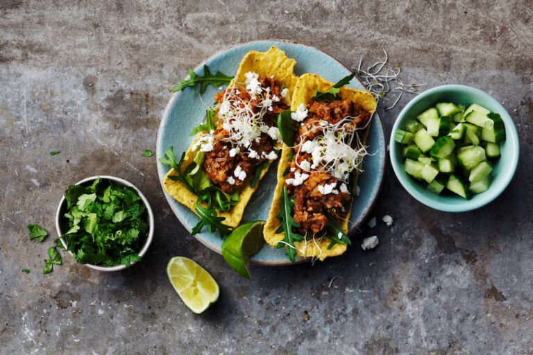 Spice up je vegetarische gerecht met deze taco tubs met kikkererwten