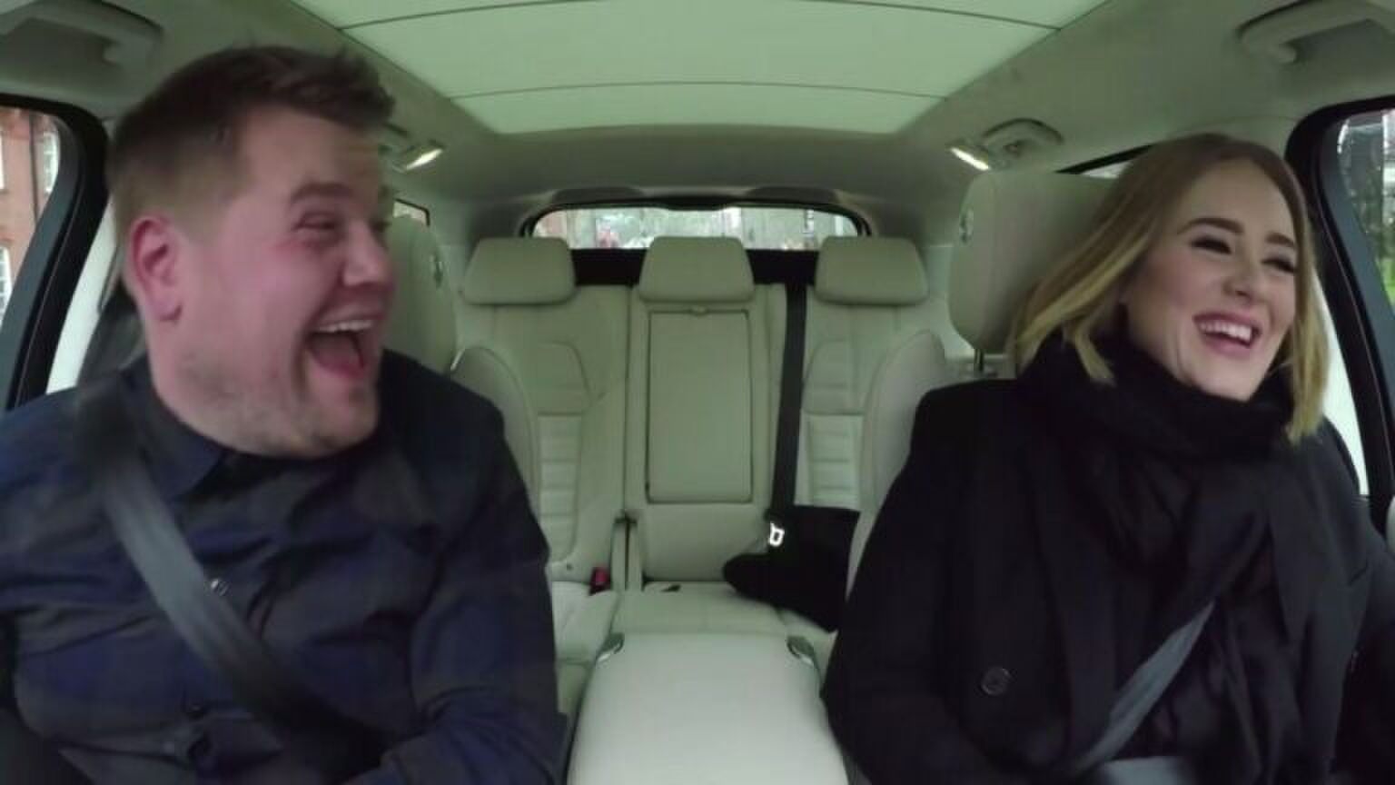 VIDEO: Blijft leuk, de carpool karaoke met Adele