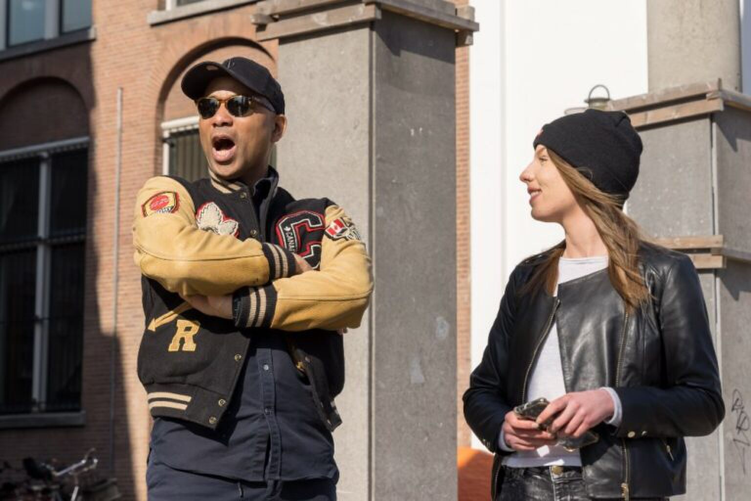 VIDEO: Humberto voelt hoe het is om ongesteld te zijn