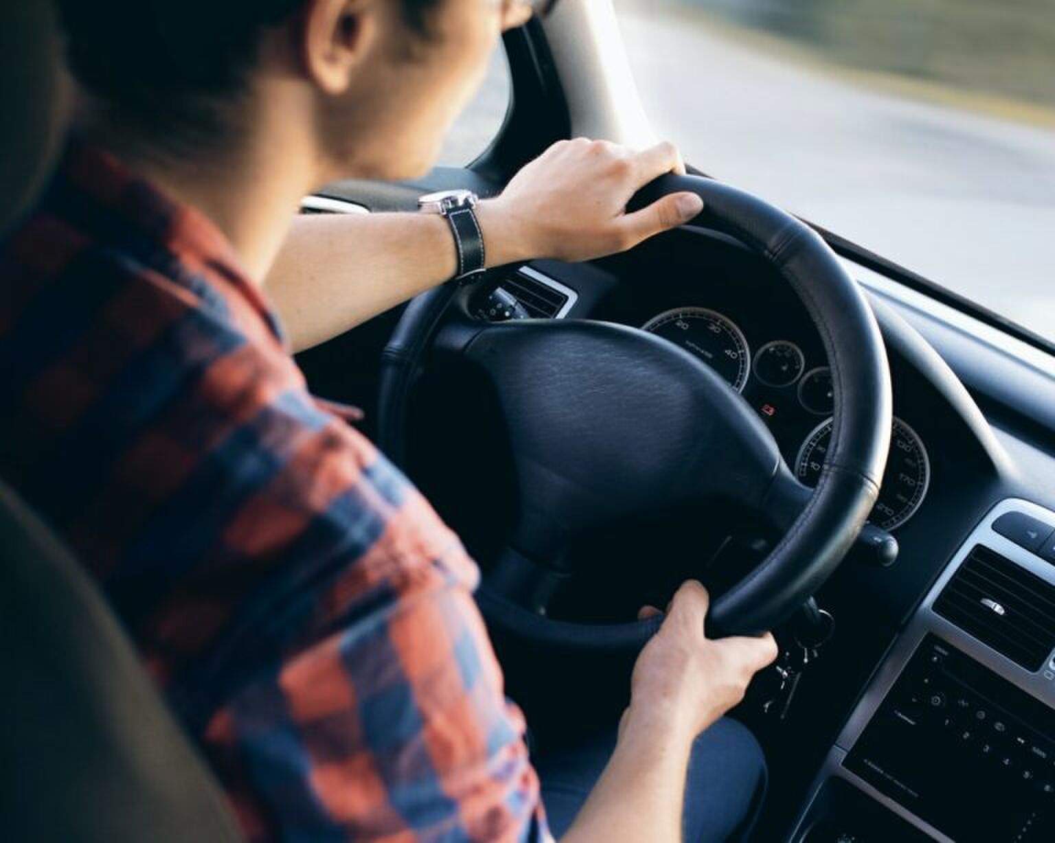 Oh no! Je rijbewijs behalen wordt duurder en lastiger (en dit is waarom)