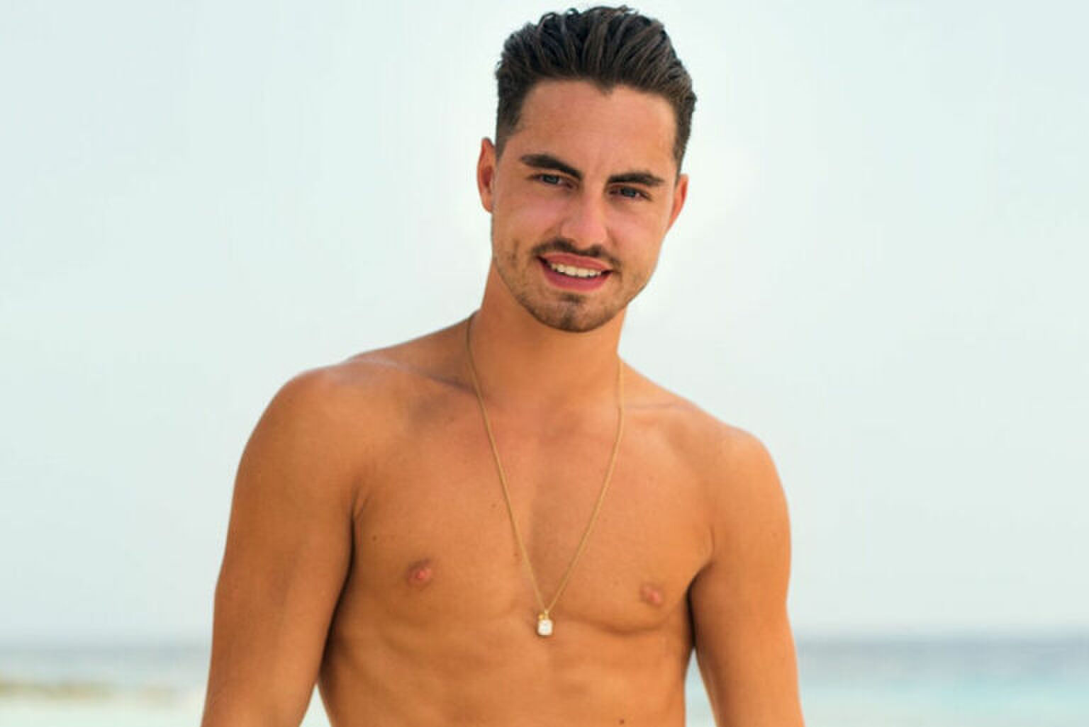 Ex On The Beach-Elias heeft een nieuwe vriendin (en zo ziet ze er uit)