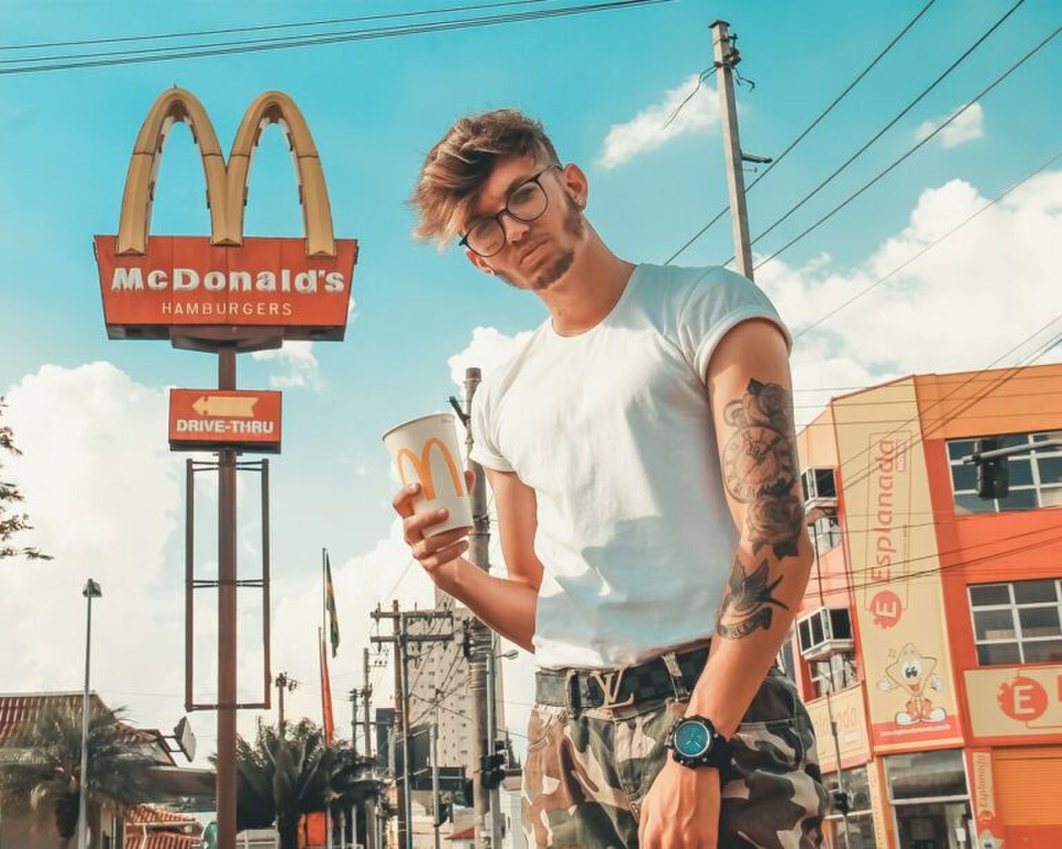 Alle 173 McDrives van Nederland langsgaan: Sanie (23) deed het