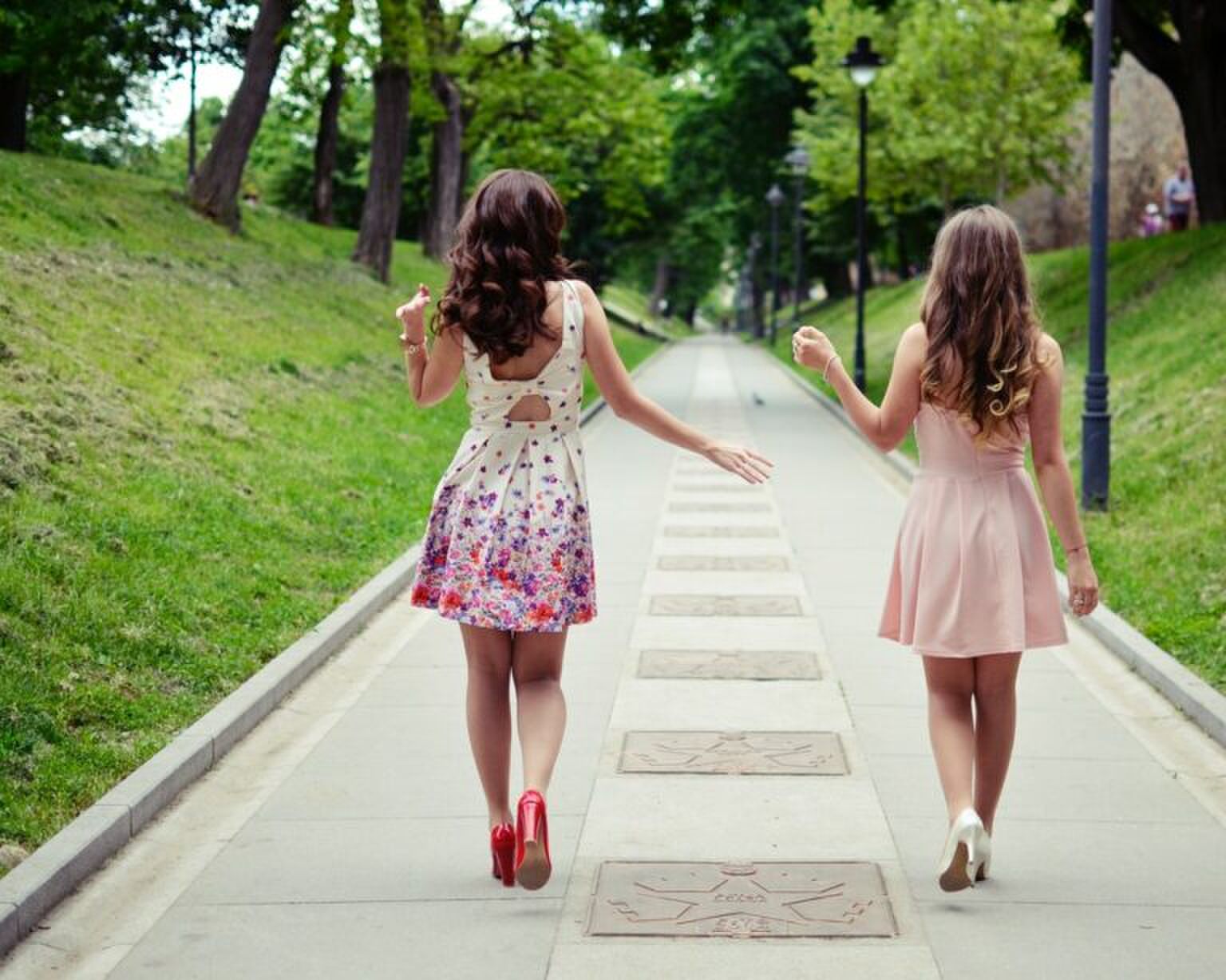 Spring is here: deze lente jurkjes scoor je nu met een heleboel korting