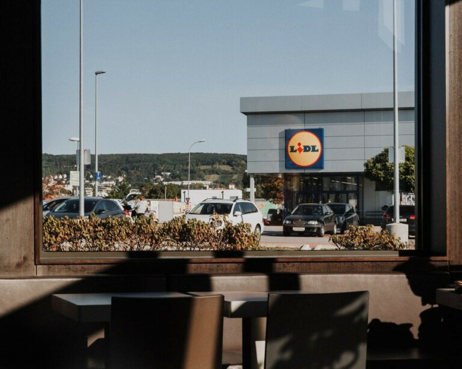 Vette vingers: Lidl verkoopt nu een Kapsalon smeersalade en zo ziet &lsquo;ie eruit