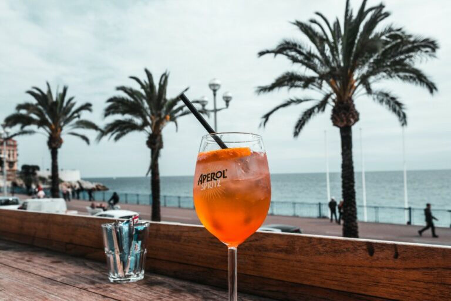aperol-spritz-cocktail-bomb