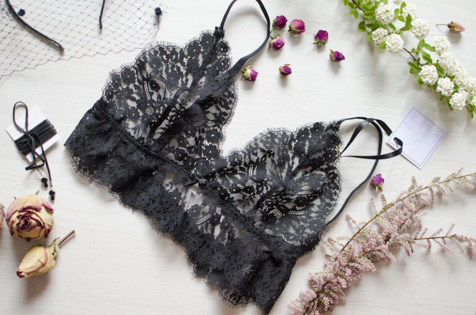 15 redenen waarom het geweldig is om kleine borsten te hebben