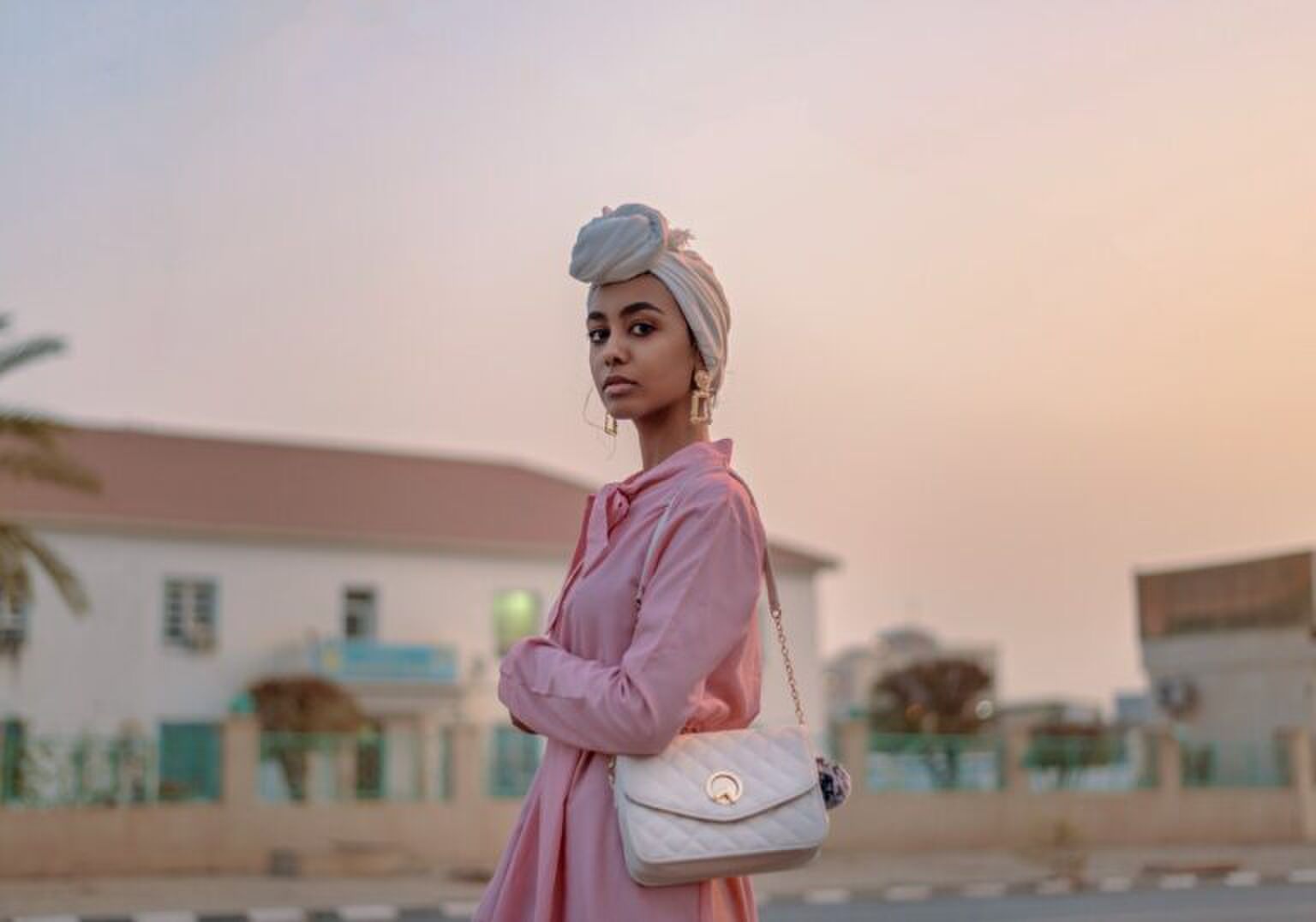 Flaneren met deze roze jurken in de zomer van 2021