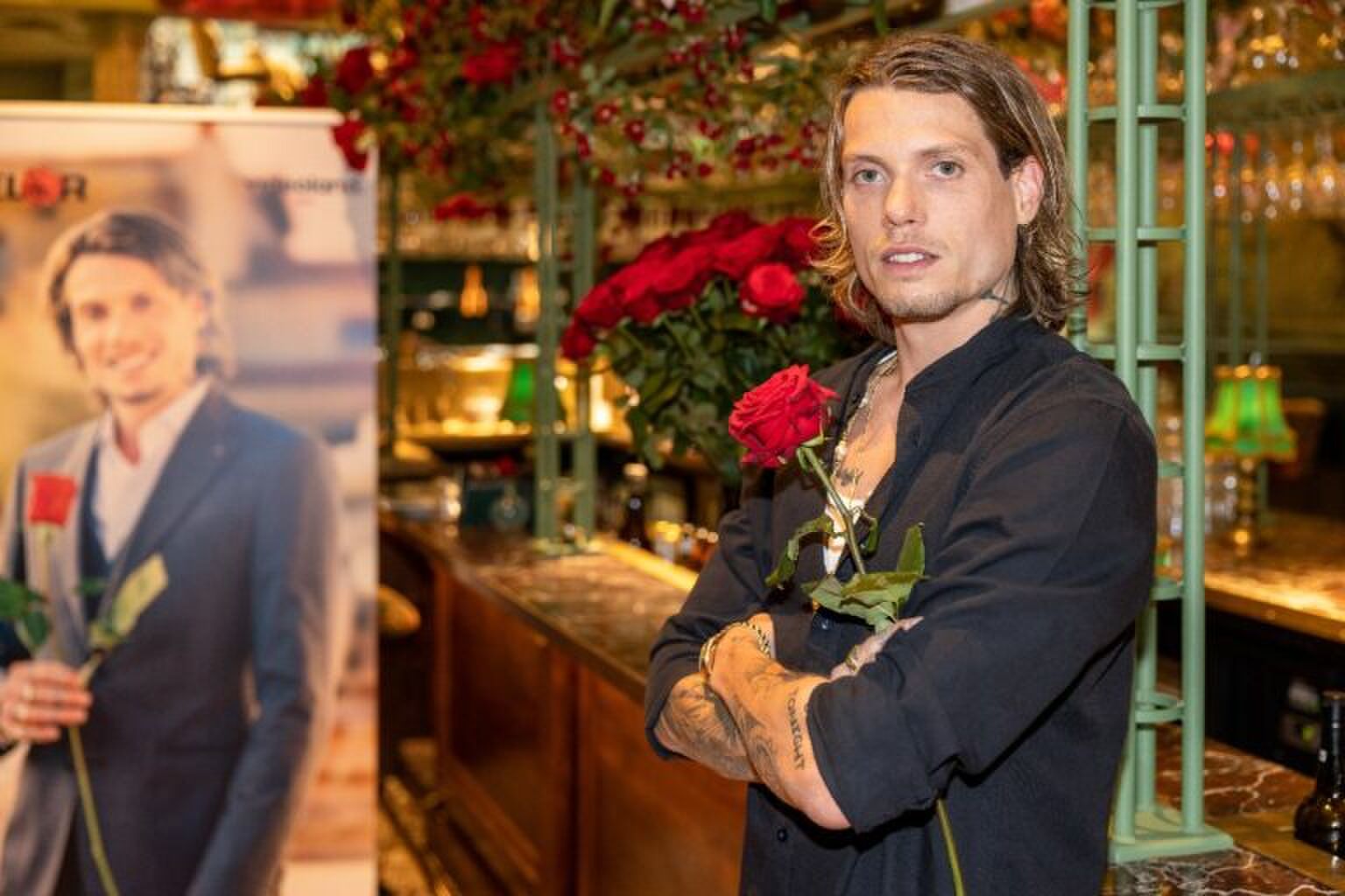 De eerste zoen van Tony Junior in De Bachelor is een feit