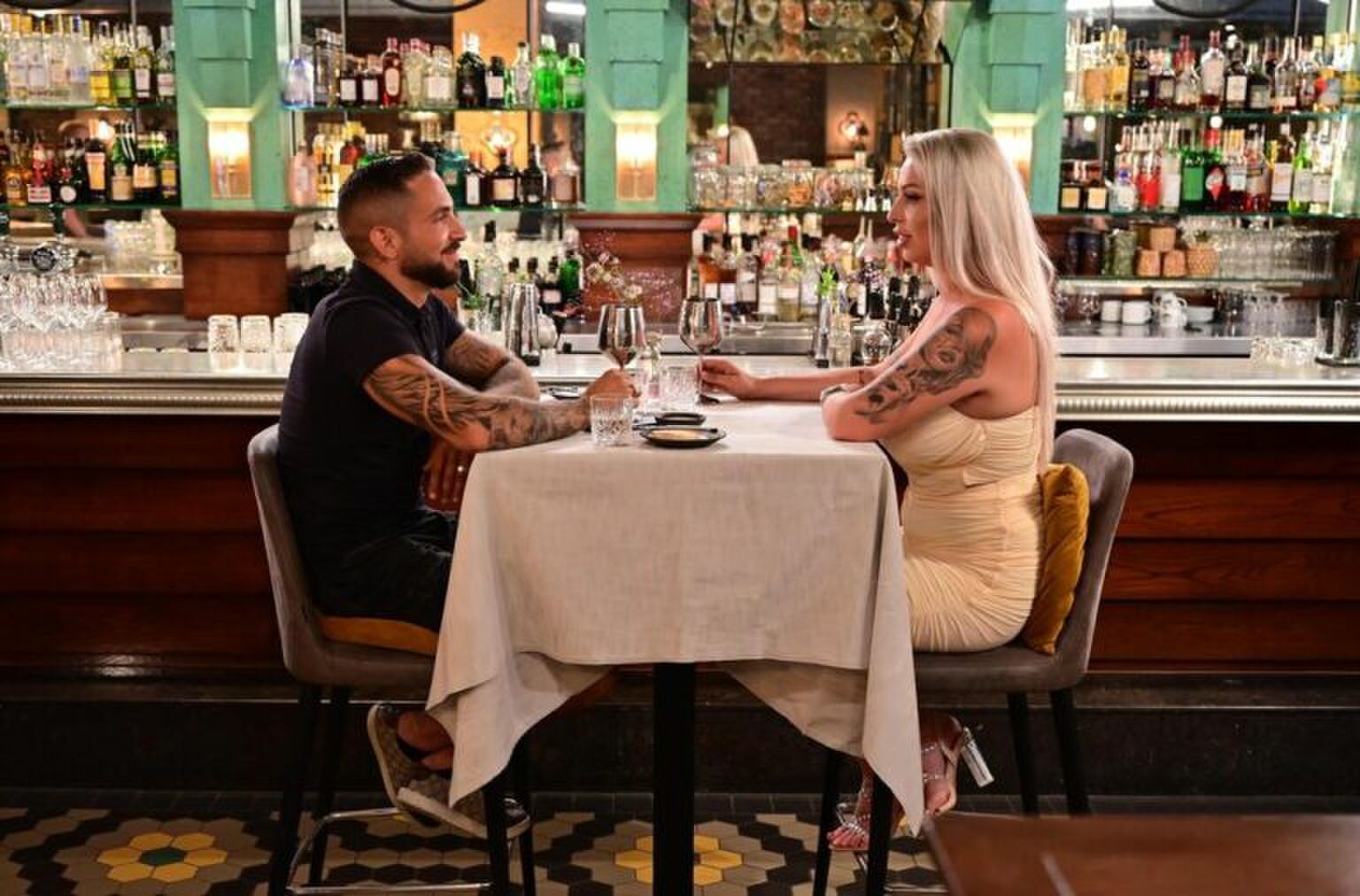 In &lsquo;Eating With My Ex&rsquo; gaan bekende mensen op date met hun ex