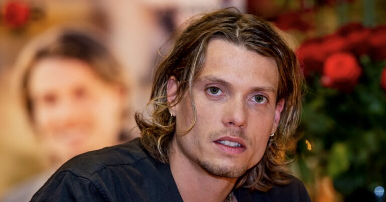 FOTO: is dit de nieuwe vriendin van Tony Junior?