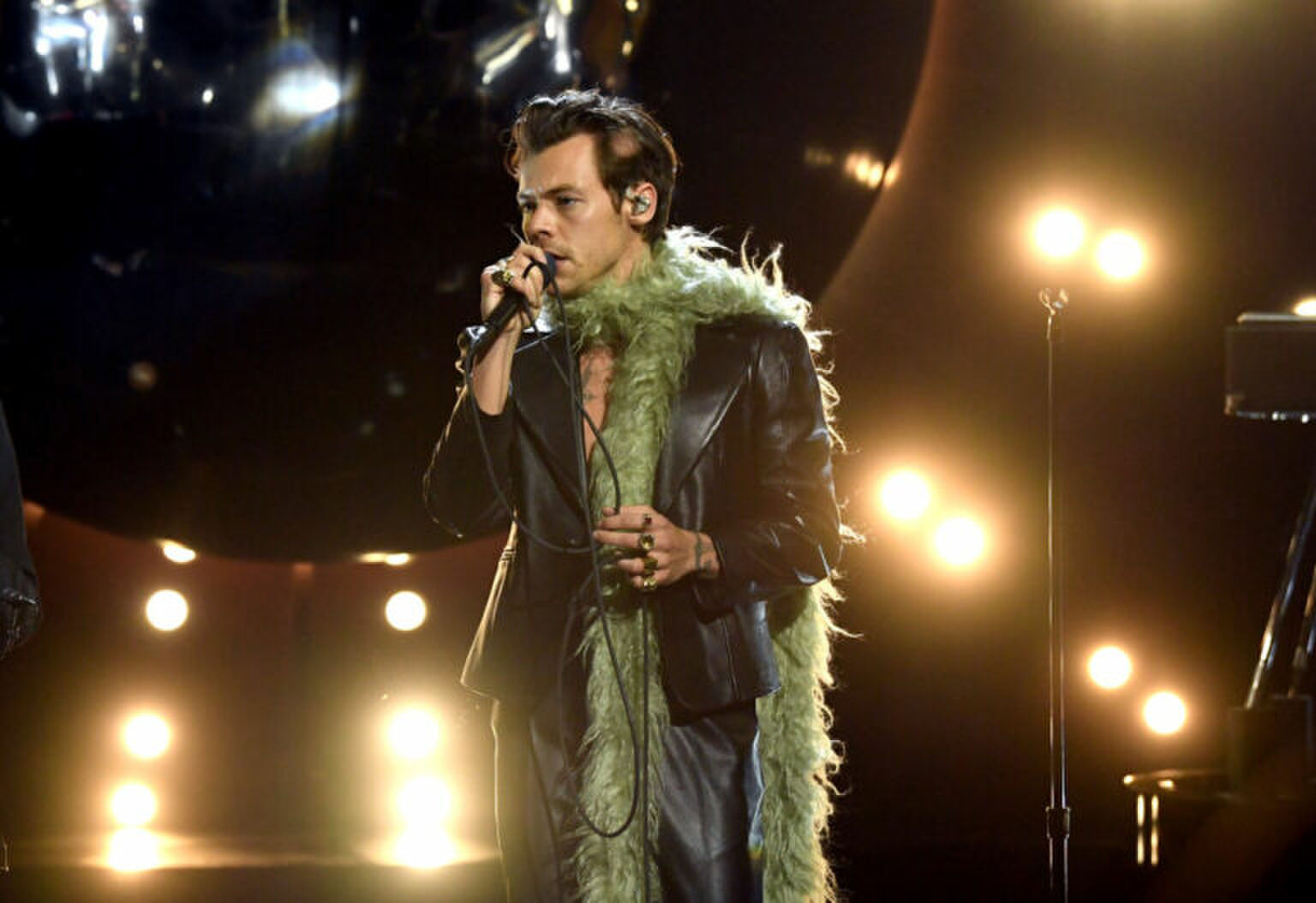 ZIEN: Dit is de betekenis van het liedje Watermelon Sugar van Harry Styles