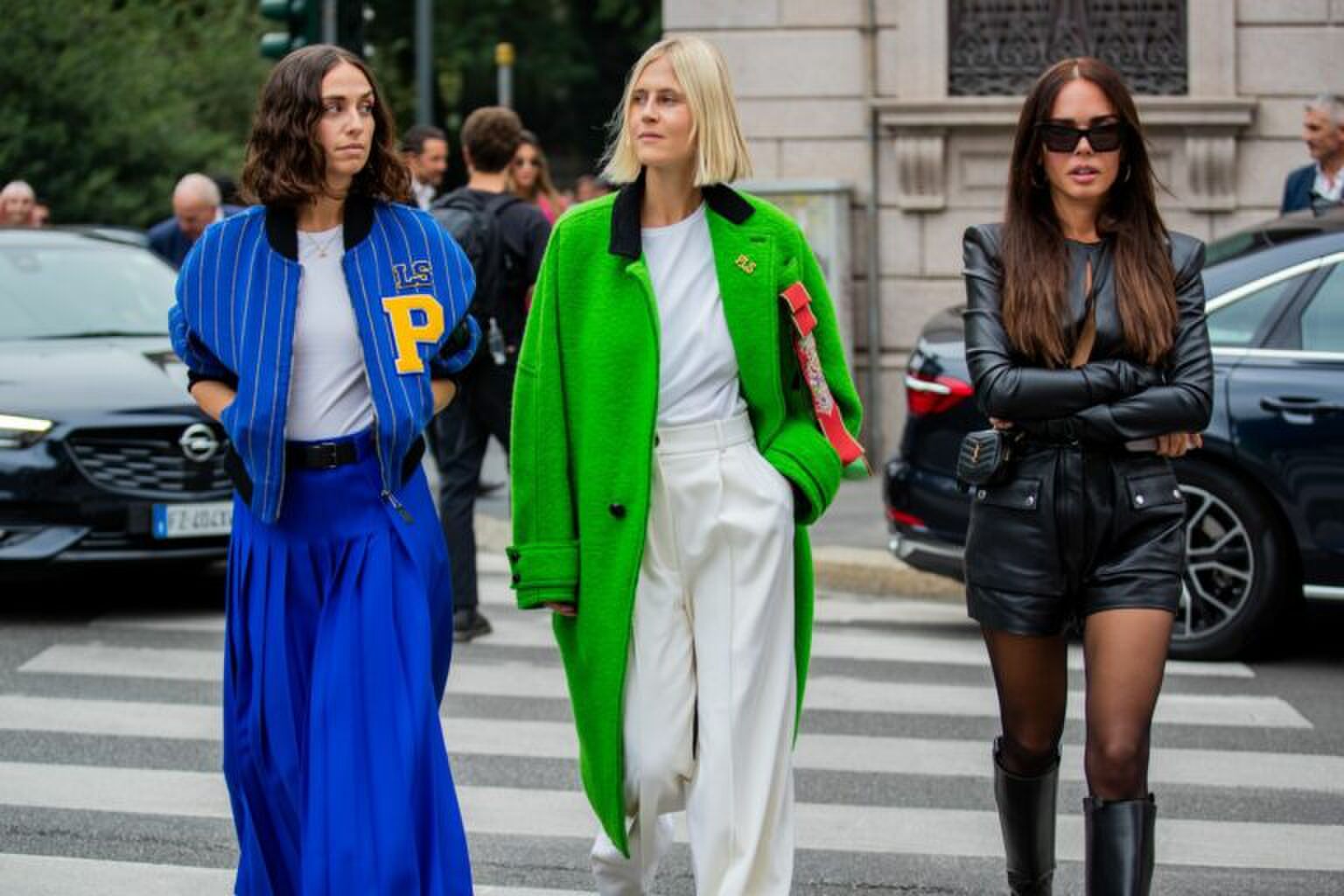 Deze heerlijke comfy broek is helemaal on trend dit najaar + zo style je &lsquo;m