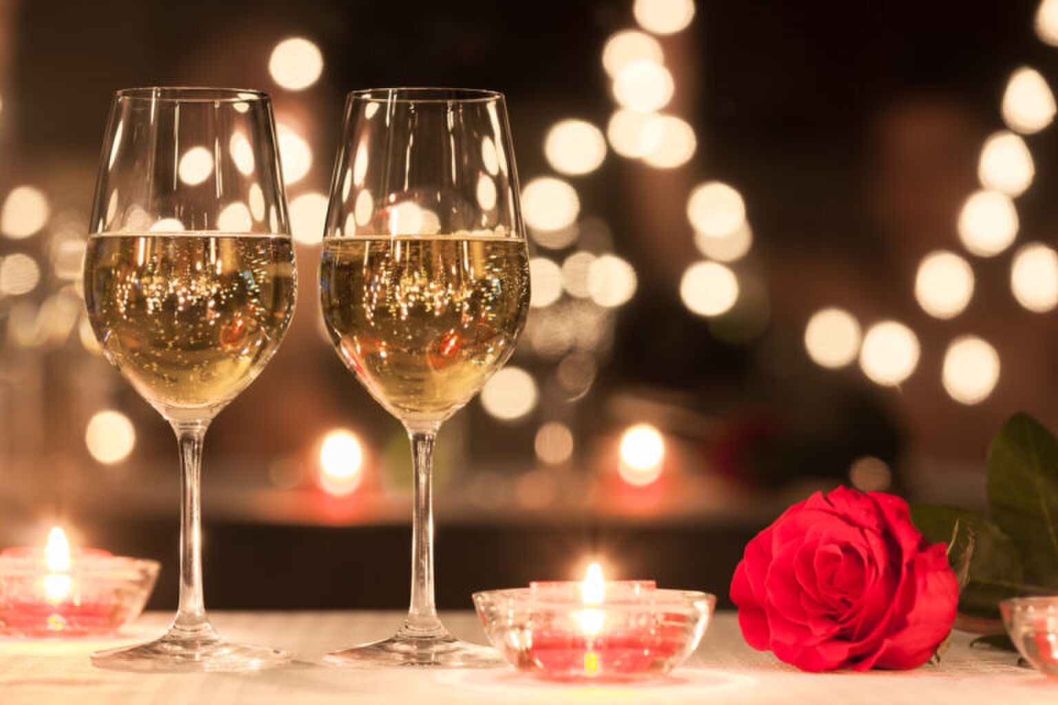 5 tips voor een romantisch avondje thuis met jouw lover