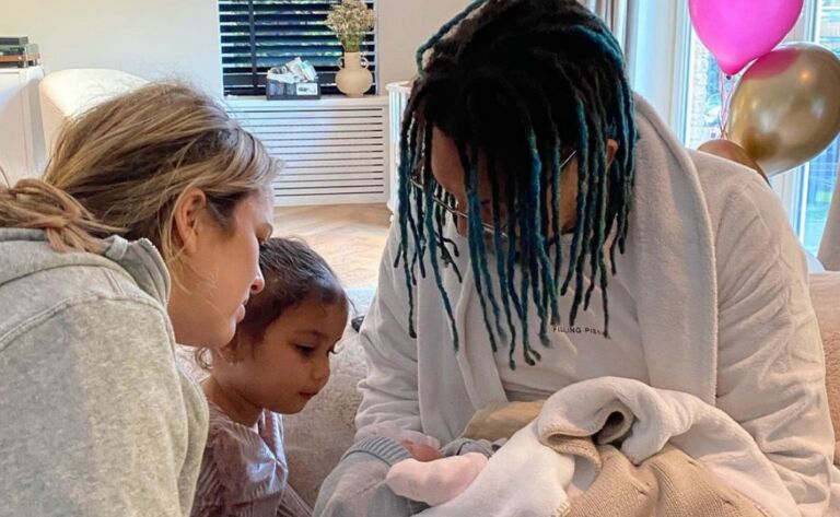 Leuk babynieuws: Demi de Boer en Ronnie Flex zijn bevallen van een dochtertje