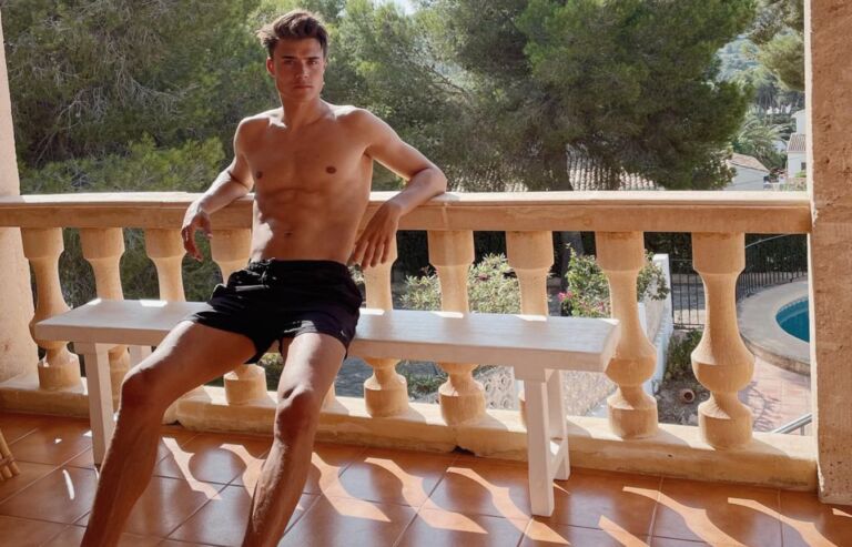 Krijg het heet op de steamy Sunday met Tom Cornellise