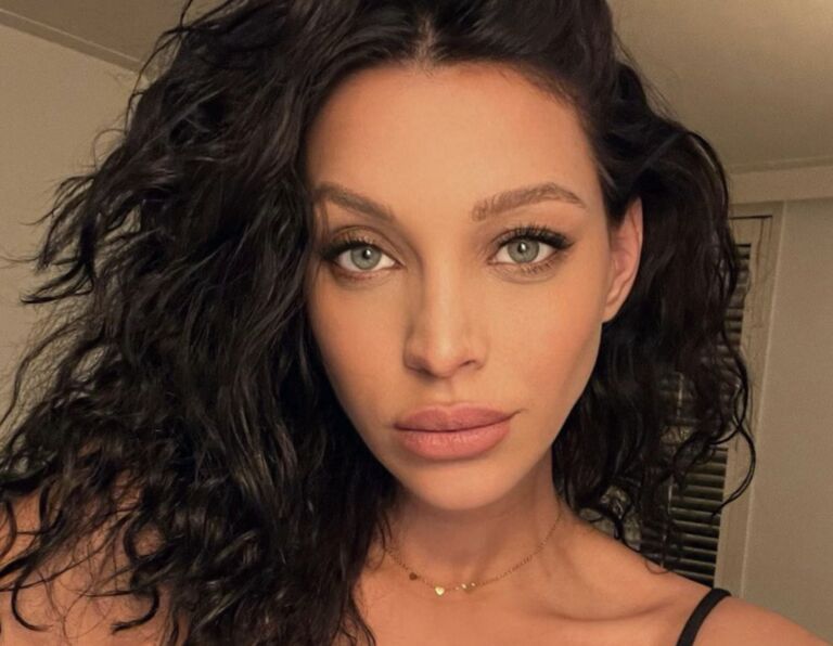 Babynews! Deze Love Island deelneemster is bevallen van haar eerste baby