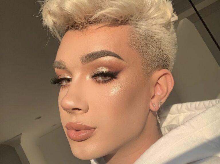 Finally! Deze TikTok-hack maakt een smokey eye maken een eitje