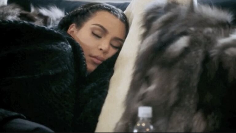 Oops: slapen met los haar is dus slechter dan je denkt