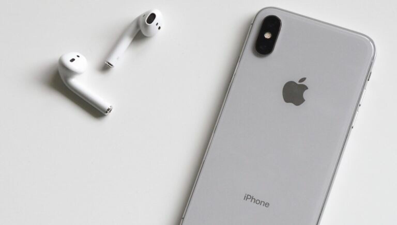 AirPods schoonmaken: zo vaak moet het (en zo doe je dat)