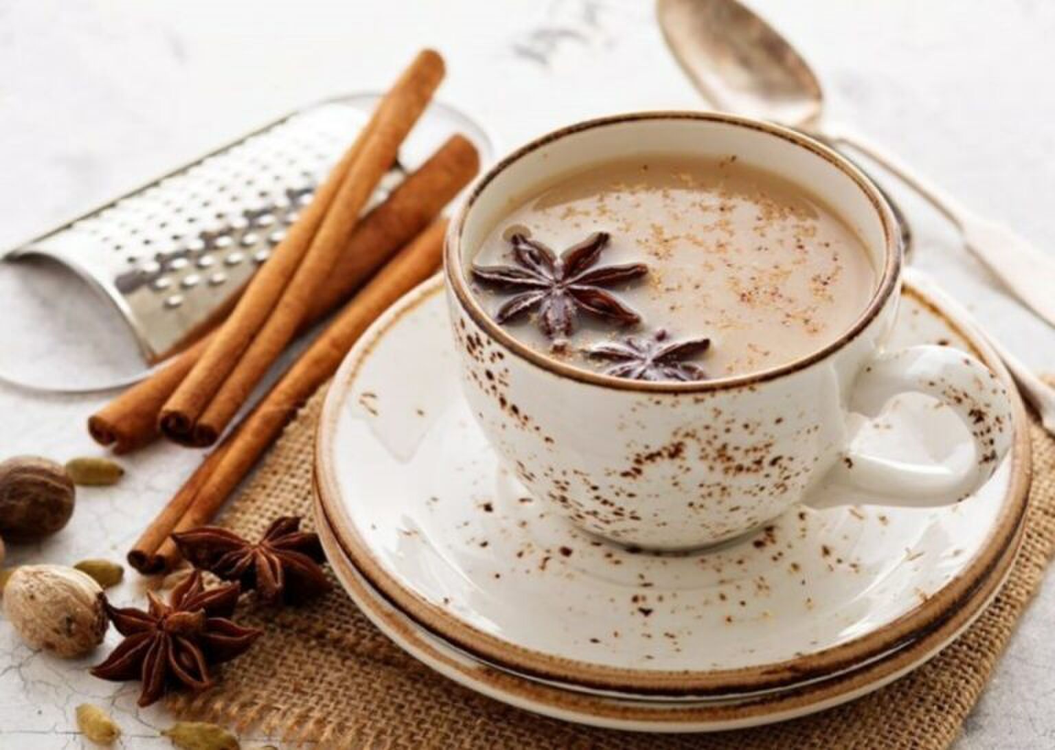 Deze lekkere warme drankjes kan jij maken nu het ijskoud is buiten