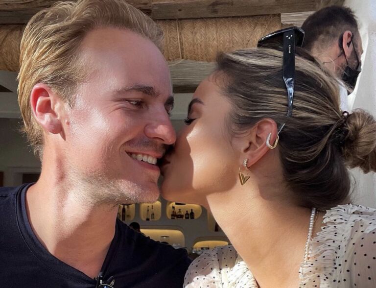 Wait, what? Monica Geuze plaatst TikTok-video met zwangerschapstest