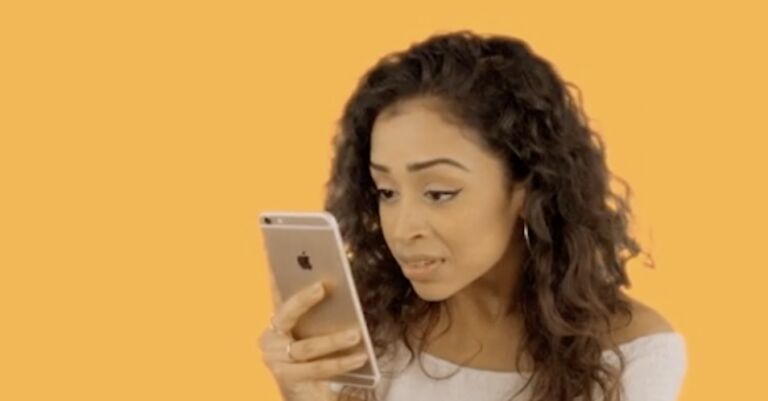 Wat: je krijgt binnenkort een melding als iemand het over je heeft op Whatsapp