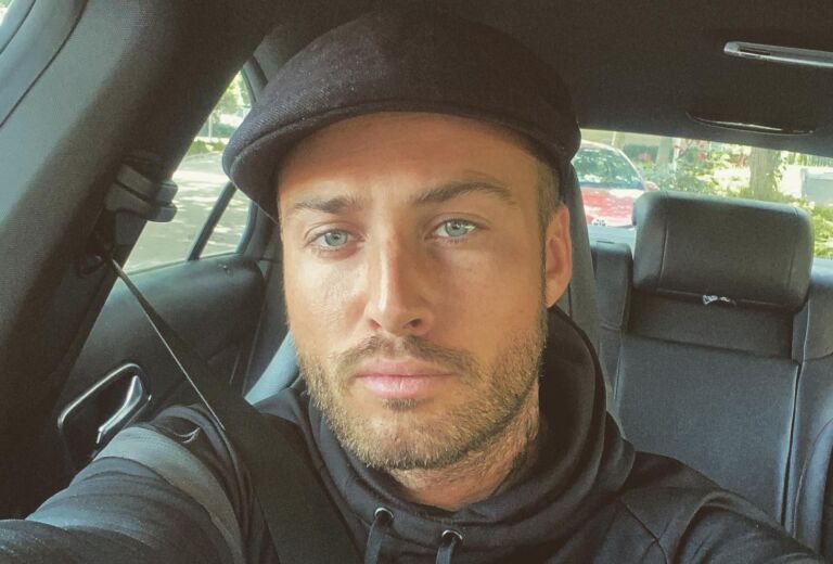 Het kapsel van Dave Roelvink is compleet mislukt (en het is echt hilarisch)