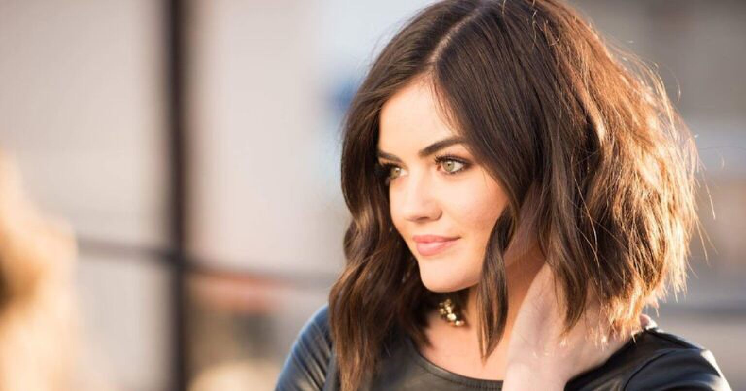 Wil jij je haar ineens he-le-maal anders? Dan is de midi-bob echt iets voor jou!