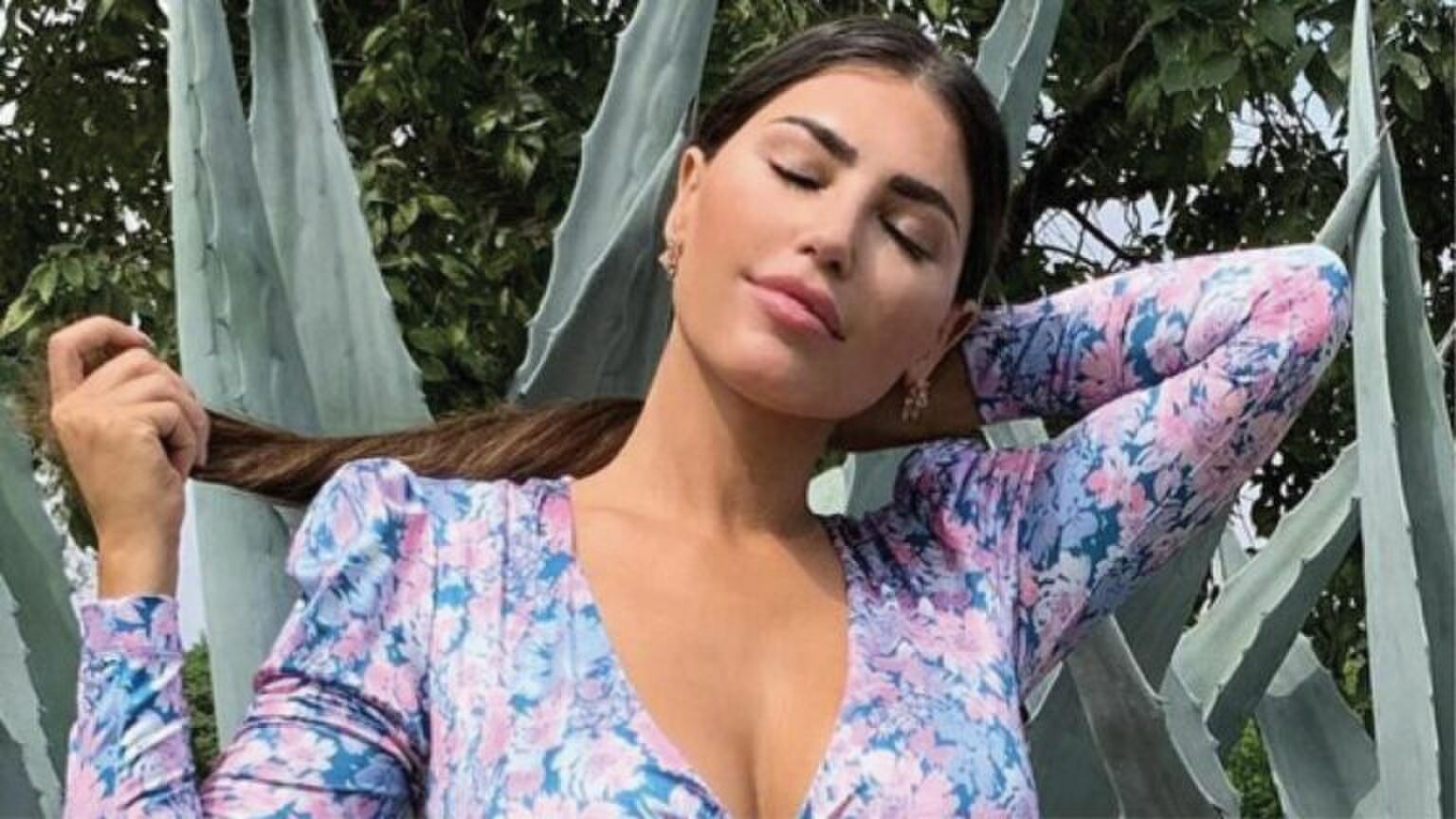 Yolanthe Cabau heeft een nieuwe (enorm knappe) vriend en dit is &lsquo;m