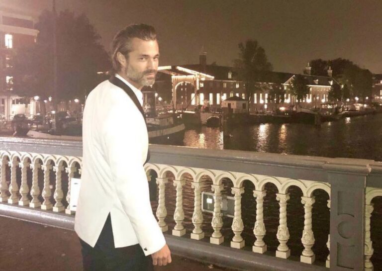 Dit is de (knappe) vriendin van Jan Kooijman