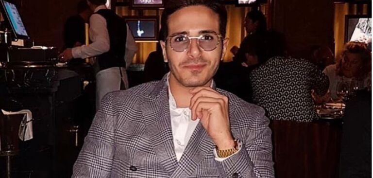 What? De Tinder Swindler heeft het gezellig gehad met Lil Kleine op Ibiza