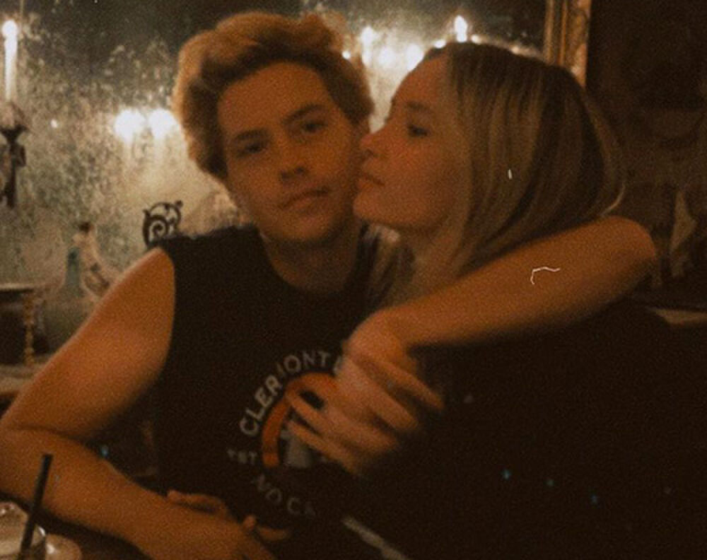 Alles wat je moet weten over de mega knappe vriendin van Cole Sprouse